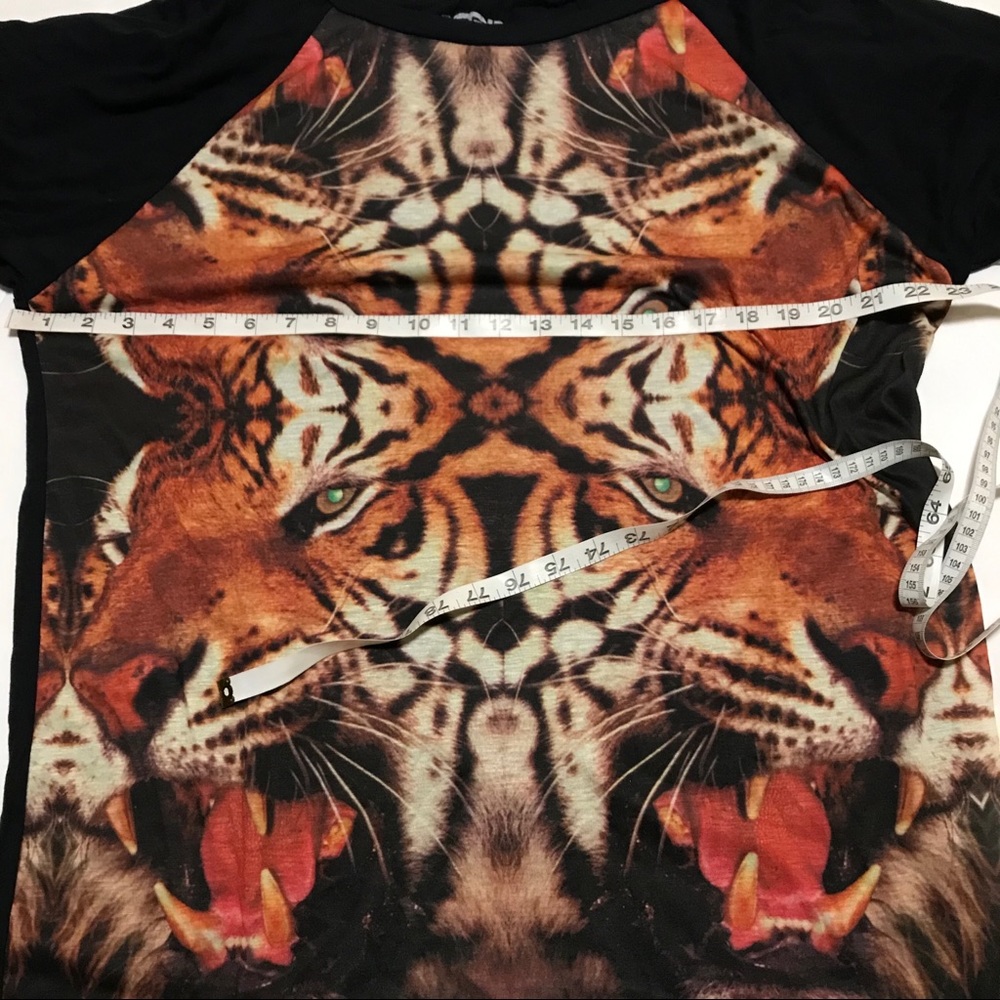 Deter T-Shirt XL Tiger Print NWT Black Scoop Neck - Picture 4 of 8